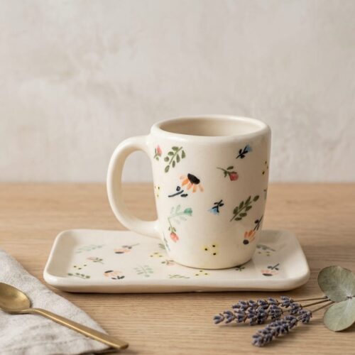 Taza y bandejita floral